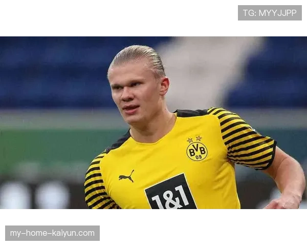 各大球星万圣节狂欢：伊布与哈兰德变身“小丑”造型引爆热议